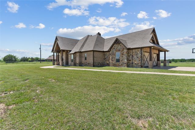 377 Russell Lane, Weatherford, TX 76087