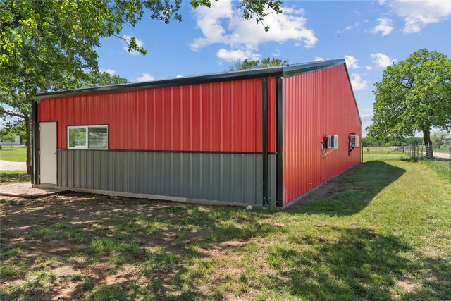 377 Russell Lane, Weatherford, TX 76087