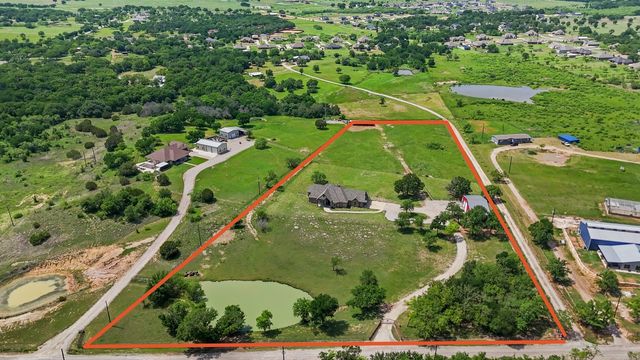 377 Russell Lane, Weatherford, TX 76087