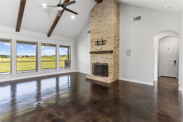 377 Russell Lane, Weatherford, TX 76087