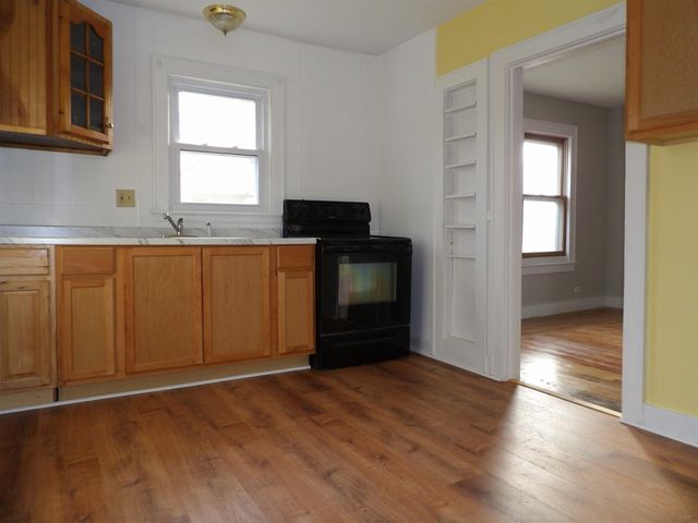 34 Stratton Road, Rutland City, VT 05701