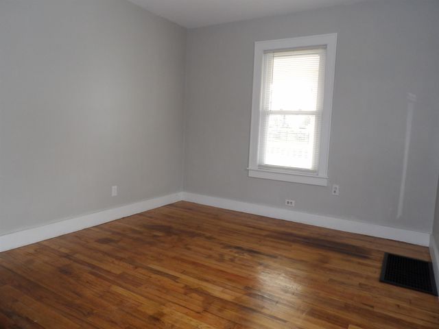 34 Stratton Road, Rutland City, VT 05701