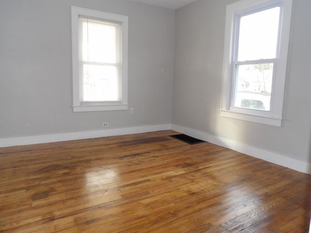 34 Stratton Road, Rutland City, VT 05701