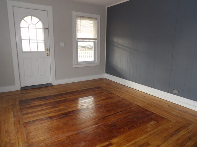 34 Stratton Road, Rutland City, VT 05701