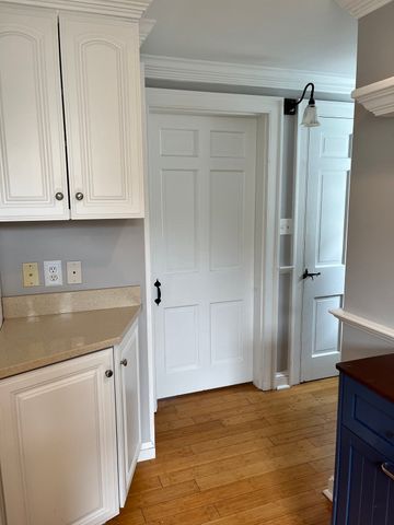412 Arnold St, New Bedford, MA 02740