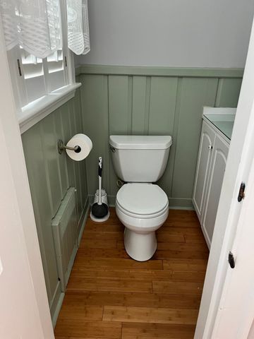412 Arnold St, New Bedford, MA 02740