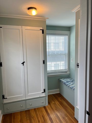 412 Arnold St, New Bedford, MA 02740