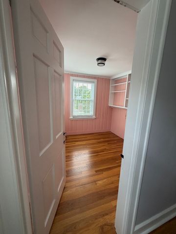 412 Arnold St, New Bedford, MA 02740