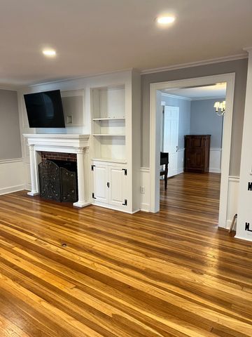 412 Arnold St, New Bedford, MA 02740