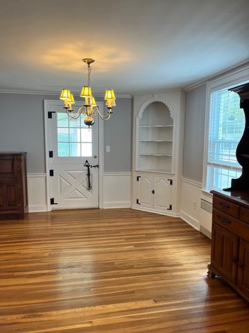412 Arnold St, New Bedford, MA 02740