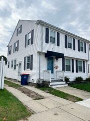 412 Arnold St, New Bedford, MA 02740