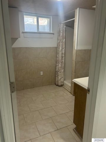 4317 Pratt Street, Omaha, NE 68111