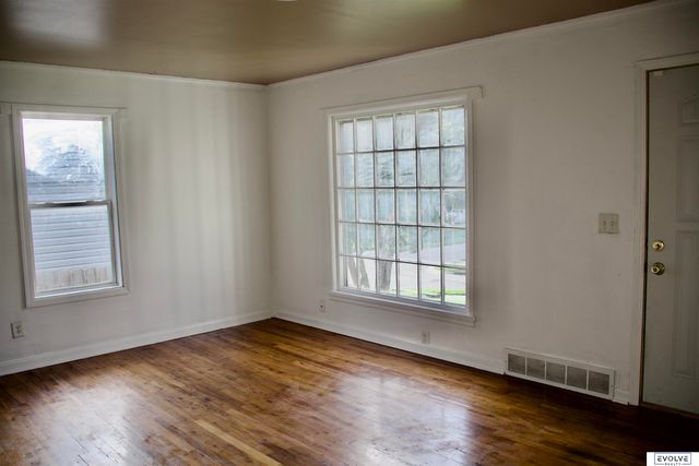 4317 Pratt Street, Omaha, NE 68111