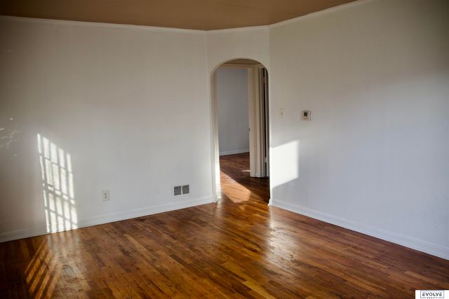 4317 Pratt Street, Omaha, NE 68111