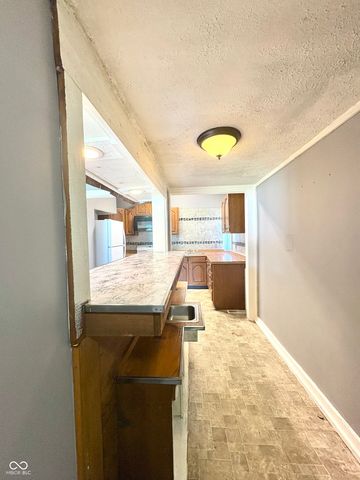 8724 Shelby Street, Indianapolis, IN 46227