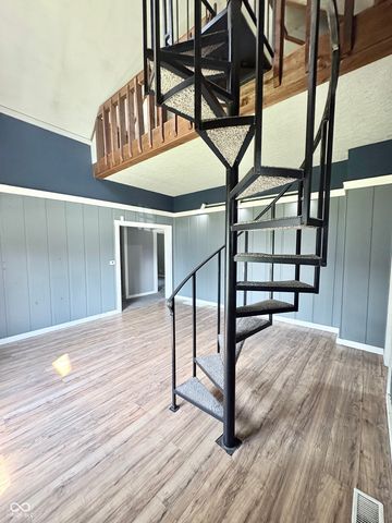 8724 Shelby Street, Indianapolis, IN 46227