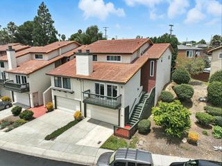 6974 Camino Pacheco, San Diego, CA 92111