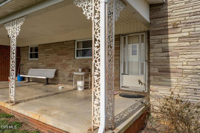 6421 Old Russellville Pike, Russellville, TN 37860