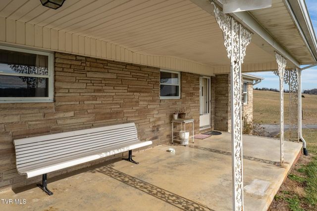 6421 Old Russellville Pike, Russellville, TN 37860