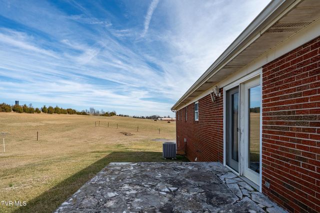 6421 Old Russellville Pike, Russellville, TN 37860