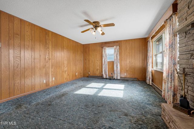 6421 Old Russellville Pike, Russellville, TN 37860