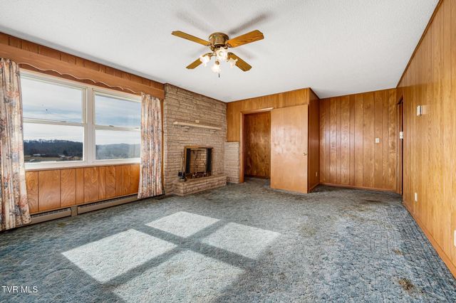 6421 Old Russellville Pike, Russellville, TN 37860