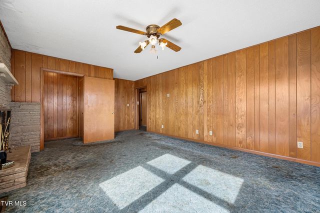 6421 Old Russellville Pike, Russellville, TN 37860