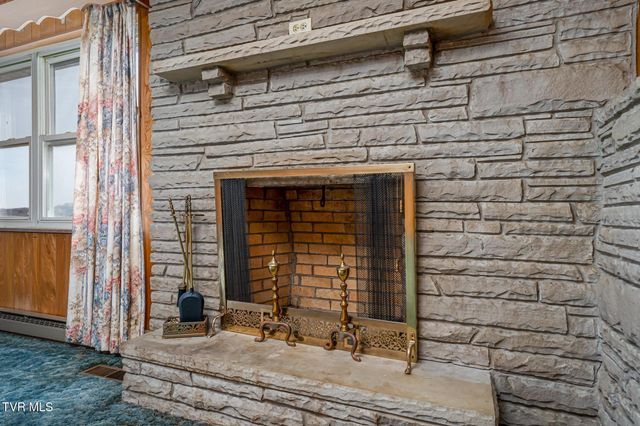 6421 Old Russellville Pike, Russellville, TN 37860