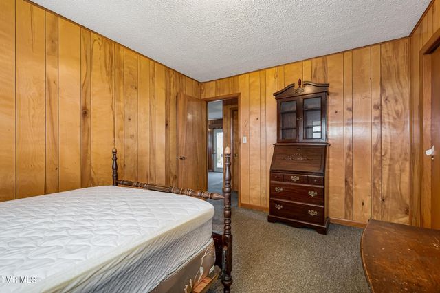 6421 Old Russellville Pike, Russellville, TN 37860