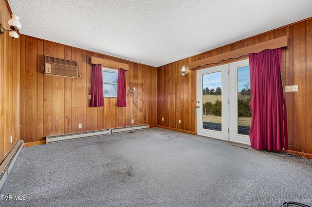 6421 Old Russellville Pike, Russellville, TN 37860