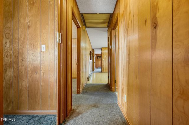 6421 Old Russellville Pike, Russellville, TN 37860