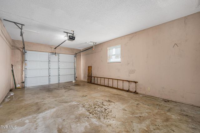 6421 Old Russellville Pike, Russellville, TN 37860