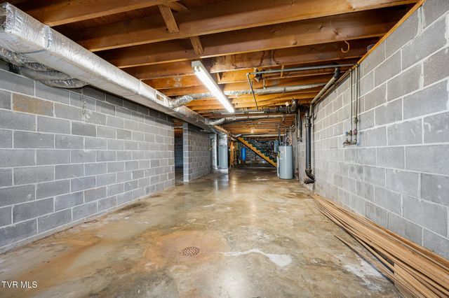 6421 Old Russellville Pike, Russellville, TN 37860