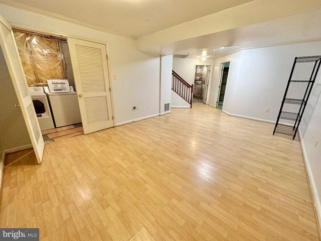 8855 PAPILLON DR, Ellicott City, MD 21043