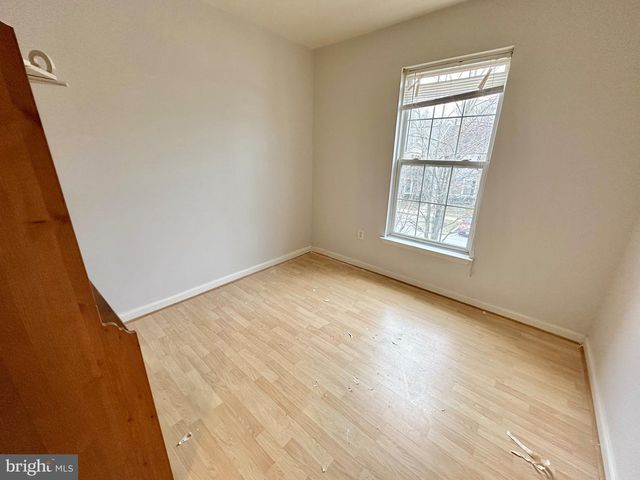 8855 PAPILLON DR, Ellicott City, MD 21043