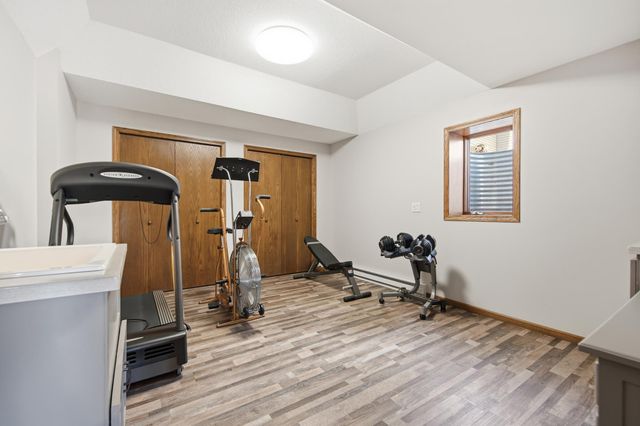 19331 Baldwin Street NW, Elk River, MN 55330