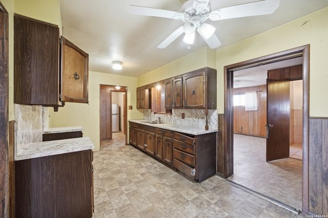 1619 Kendalia, San Antonio, TX 78224