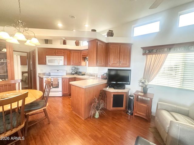 111 S GREENFIELD Road 550, Mesa, AZ 85206