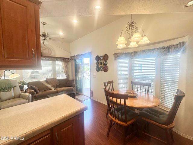 111 S GREENFIELD Road 550, Mesa, AZ 85206
