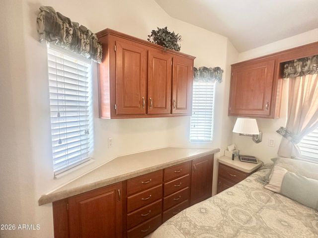 111 S GREENFIELD Road 550, Mesa, AZ 85206