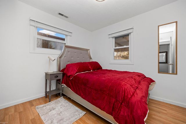 23067 Stauber Avenue, Hazel Park, MI 48030