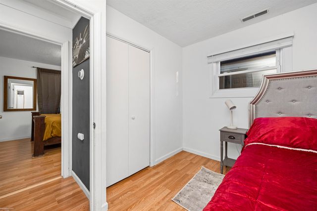 23067 Stauber Avenue, Hazel Park, MI 48030