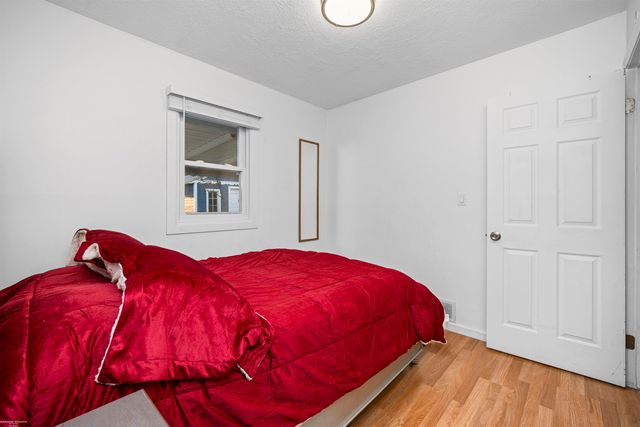 23067 Stauber Avenue, Hazel Park, MI 48030