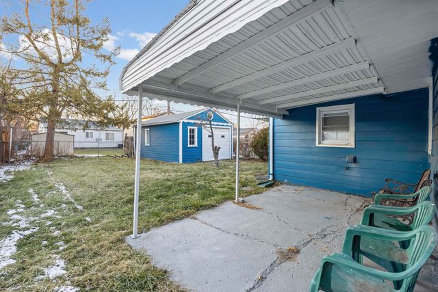 23067 Stauber Avenue, Hazel Park, MI 48030