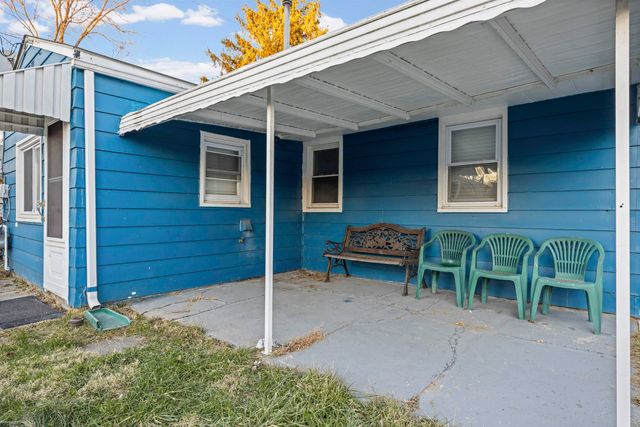 23067 Stauber Avenue, Hazel Park, MI 48030