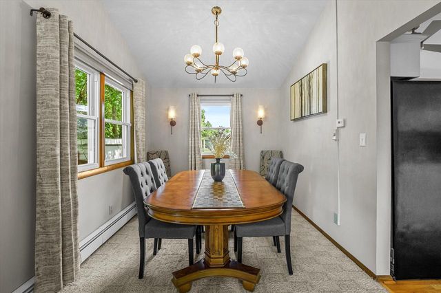 W172N9390 Shady LANE, Menomonee Falls, WI 53051