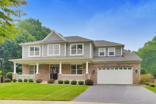 2460 Savanna Drive, Wauconda, IL 60084