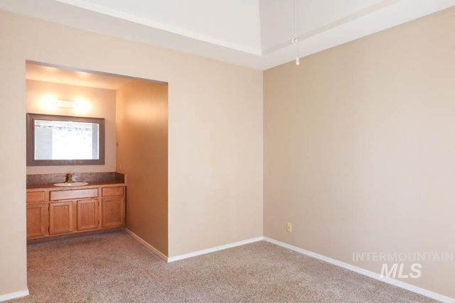 1120 SW 14th Ave, Ontario, OR 97914