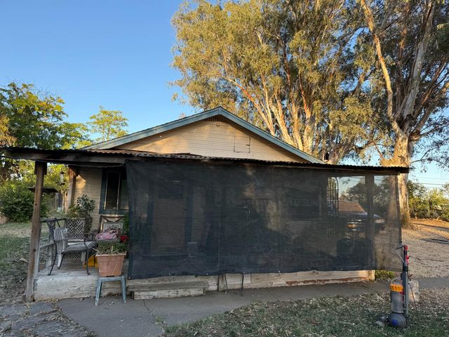 7133 W 2nd St, Rio Linda, CA 95673