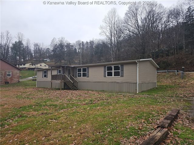 2165 Martins Branch Road, Charleston, WV 25312